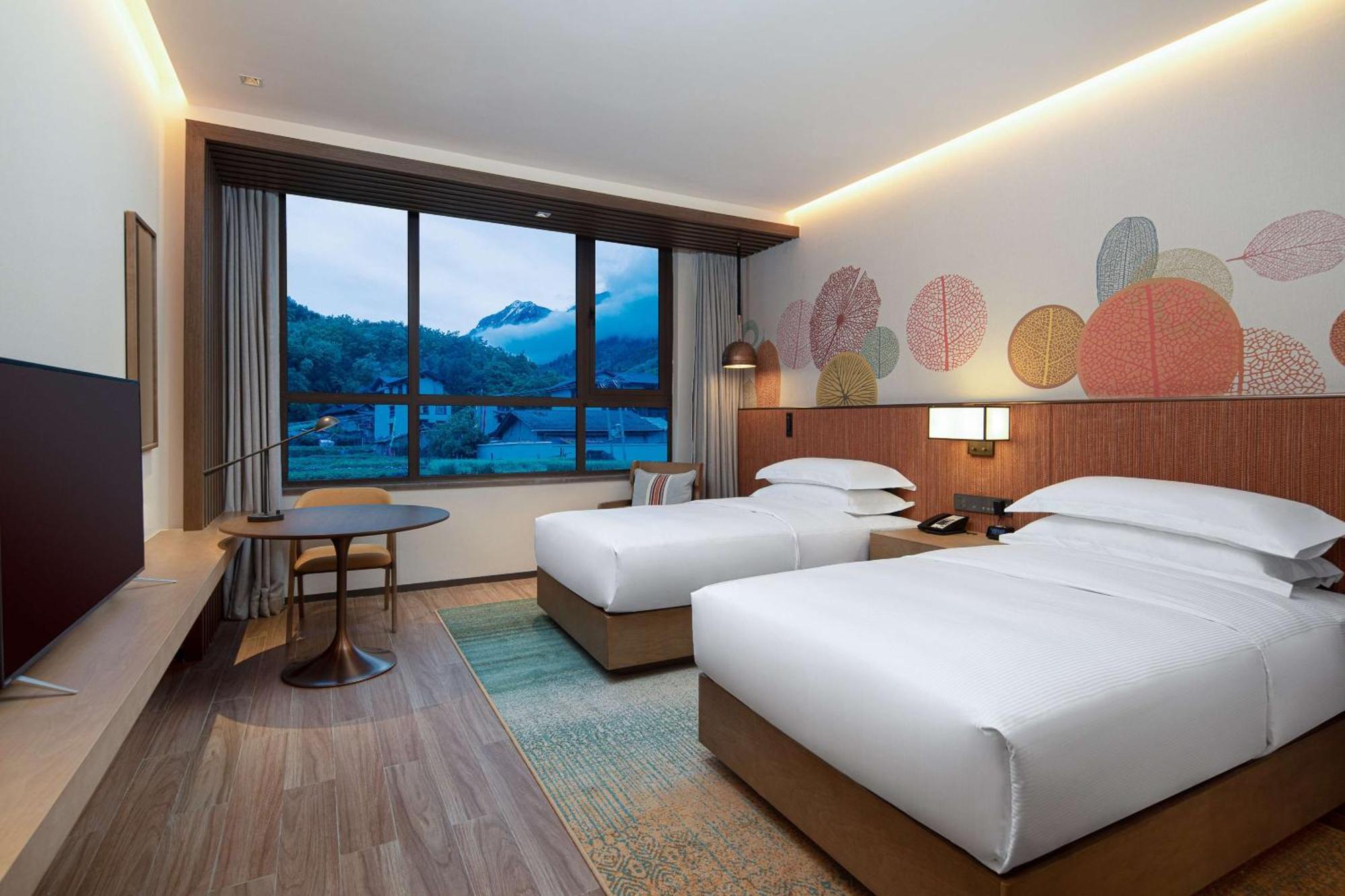Hilton Garden Inn Jiuzhaigou Exterior photo
