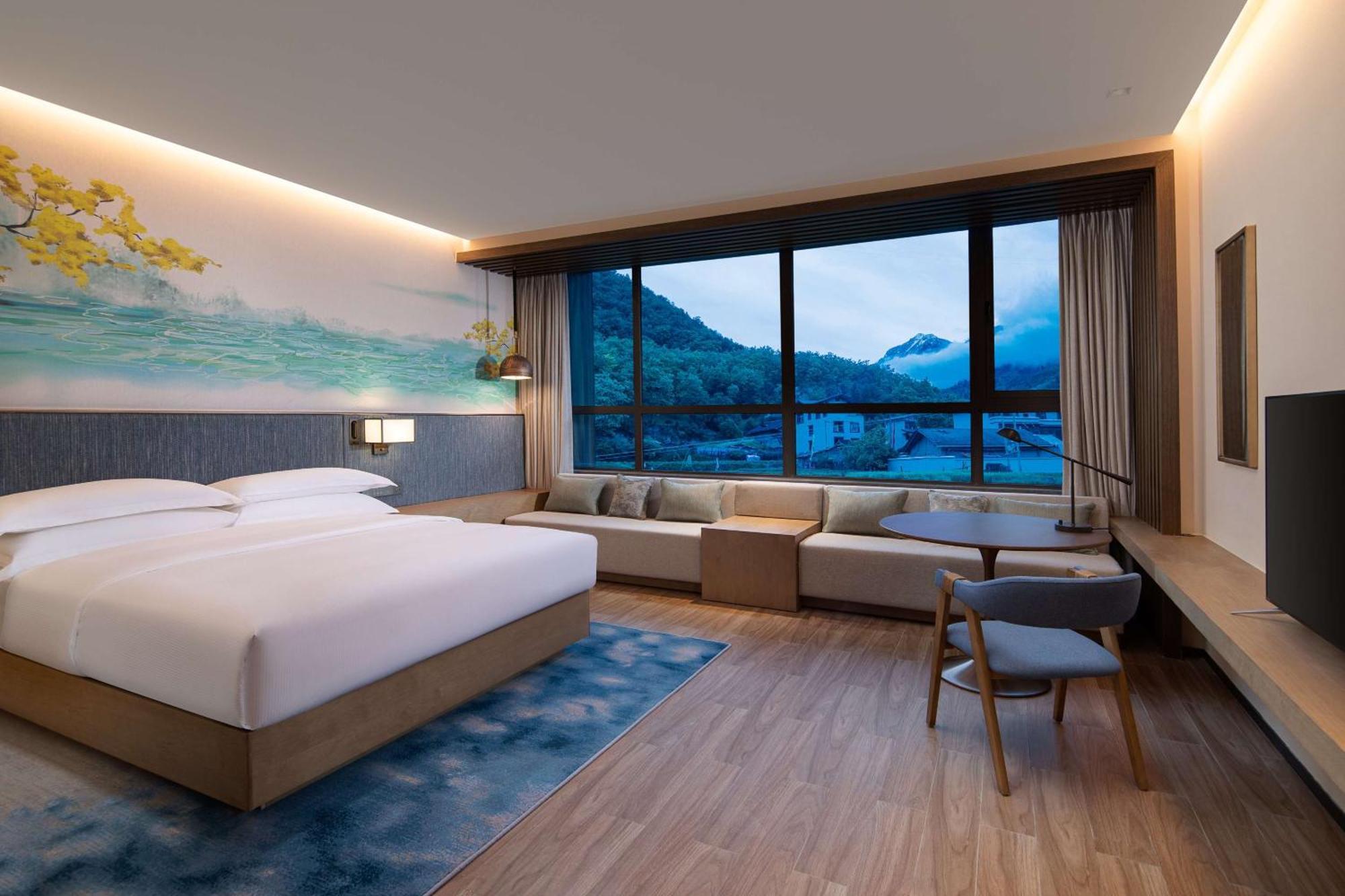 Hilton Garden Inn Jiuzhaigou Exterior photo