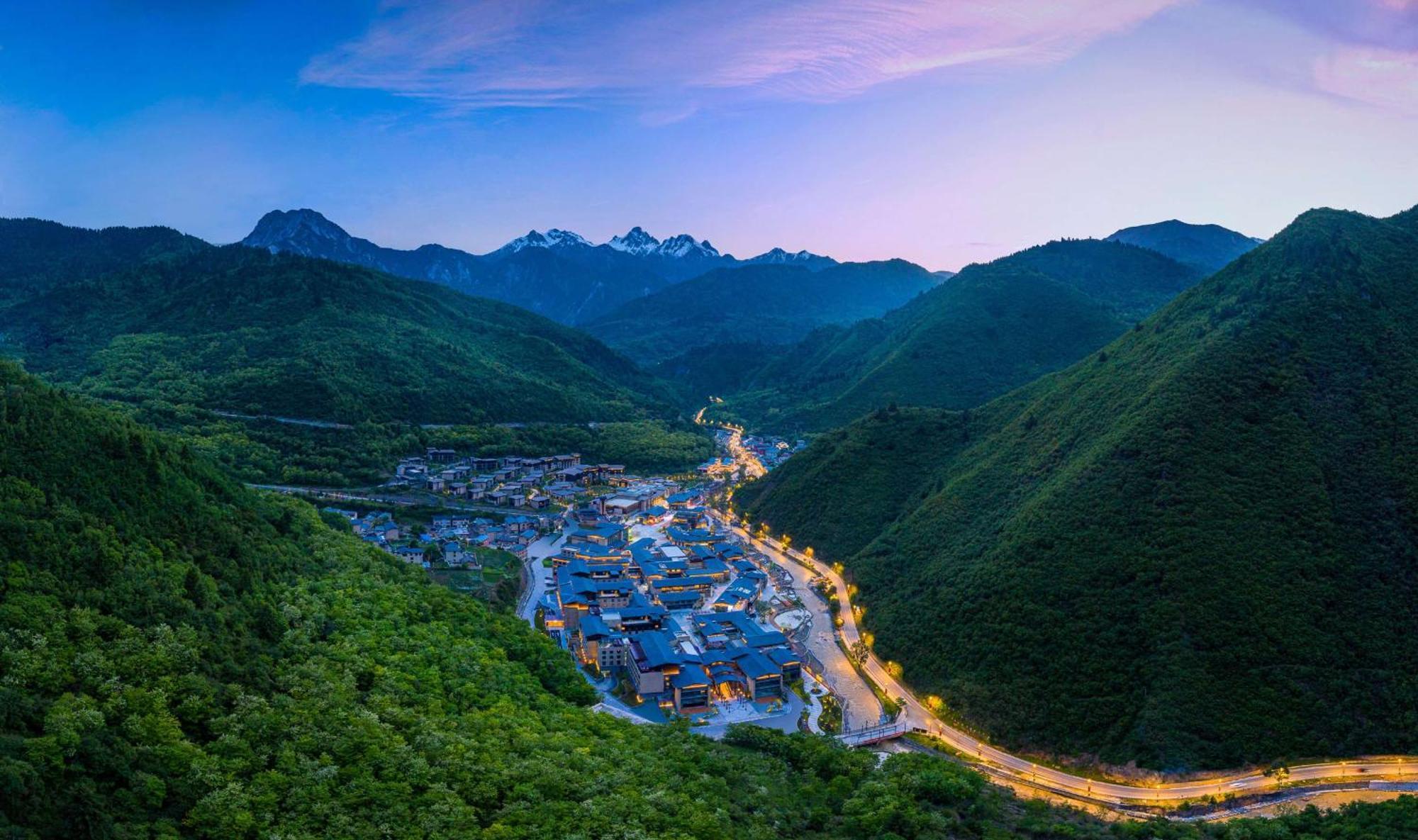 Hilton Garden Inn Jiuzhaigou Exterior photo